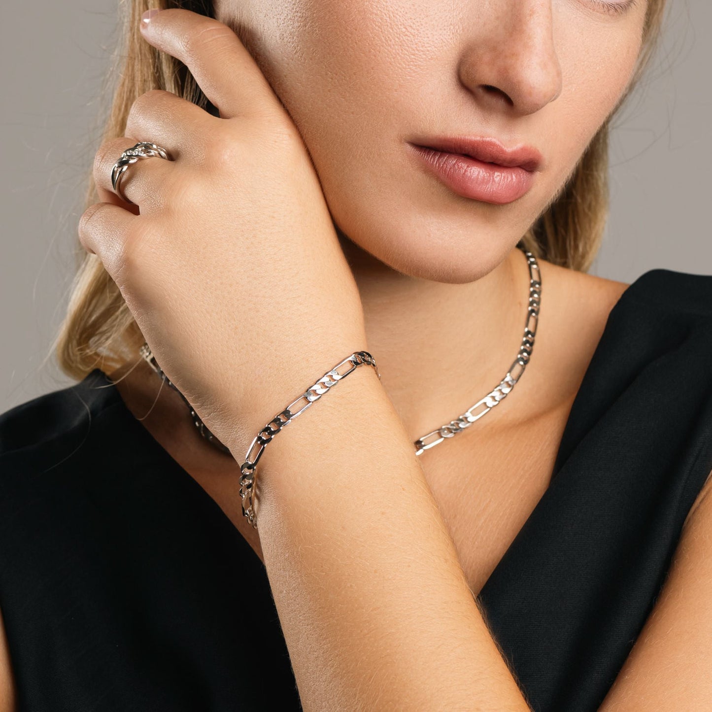 Collana Anima Libera, bagno di rodio – indossato