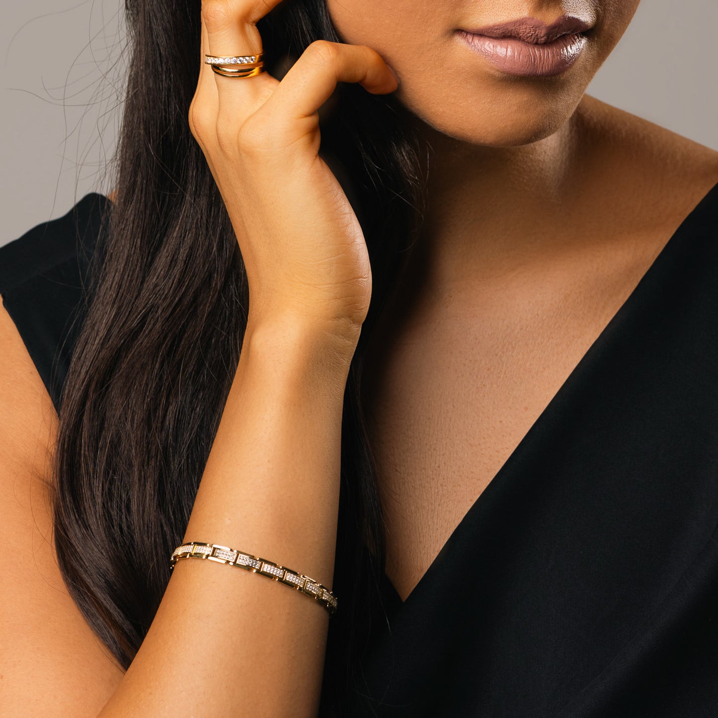 Bracciale Nexus, bagno in oro 18k – indossato
