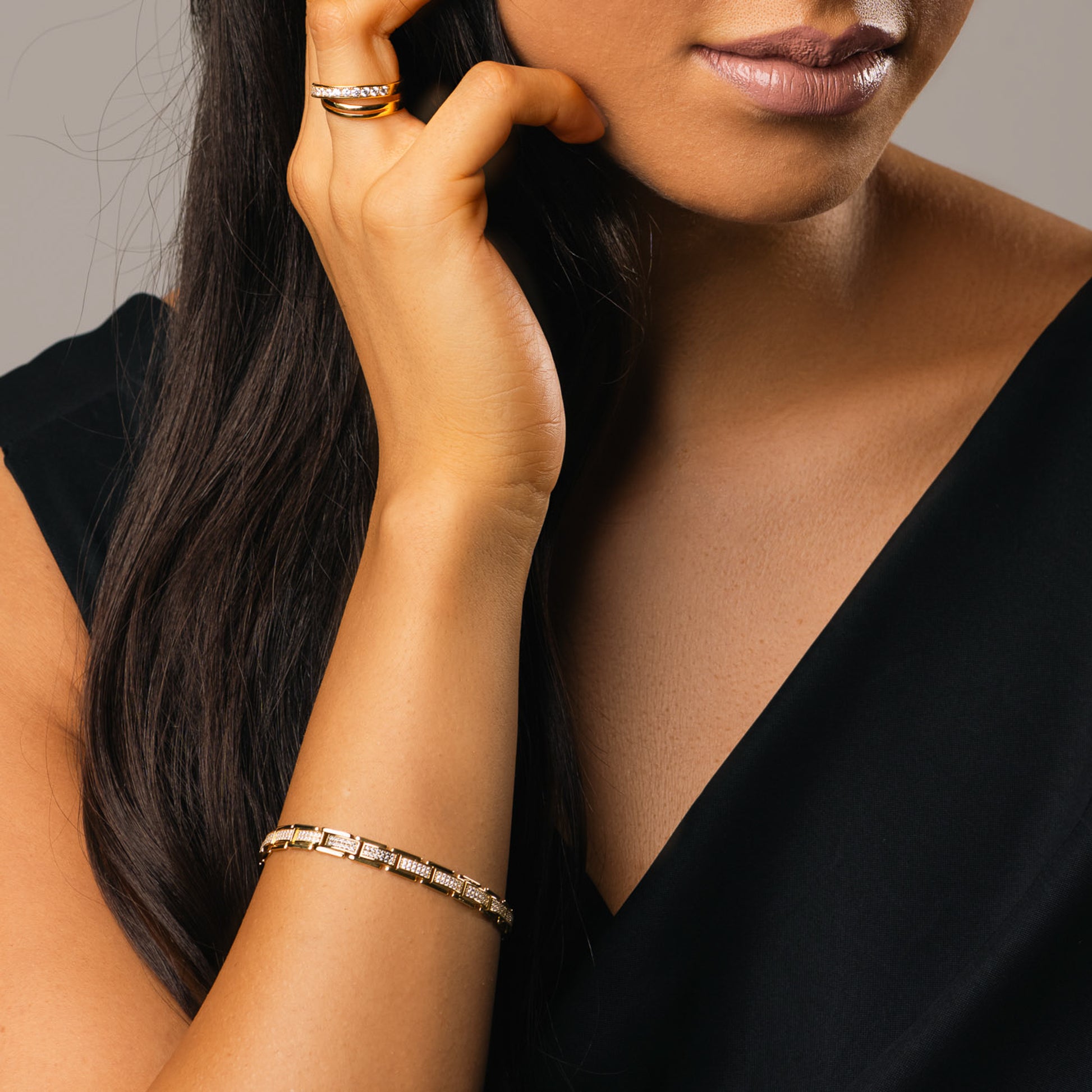 Bracciale Nexus, bagno in oro 18k – indossato