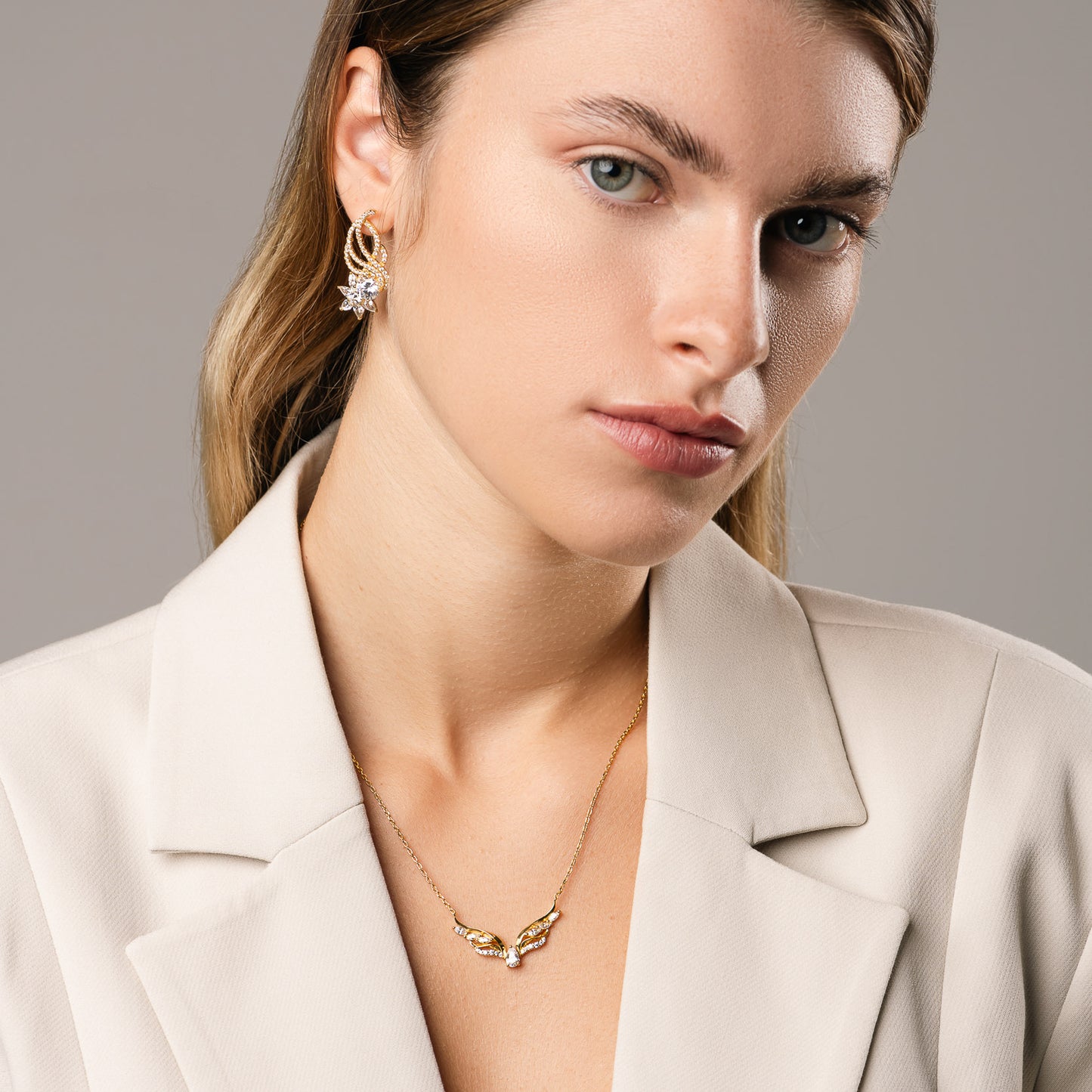 Collana Anima Alata, bagno in oro 18k – indossato