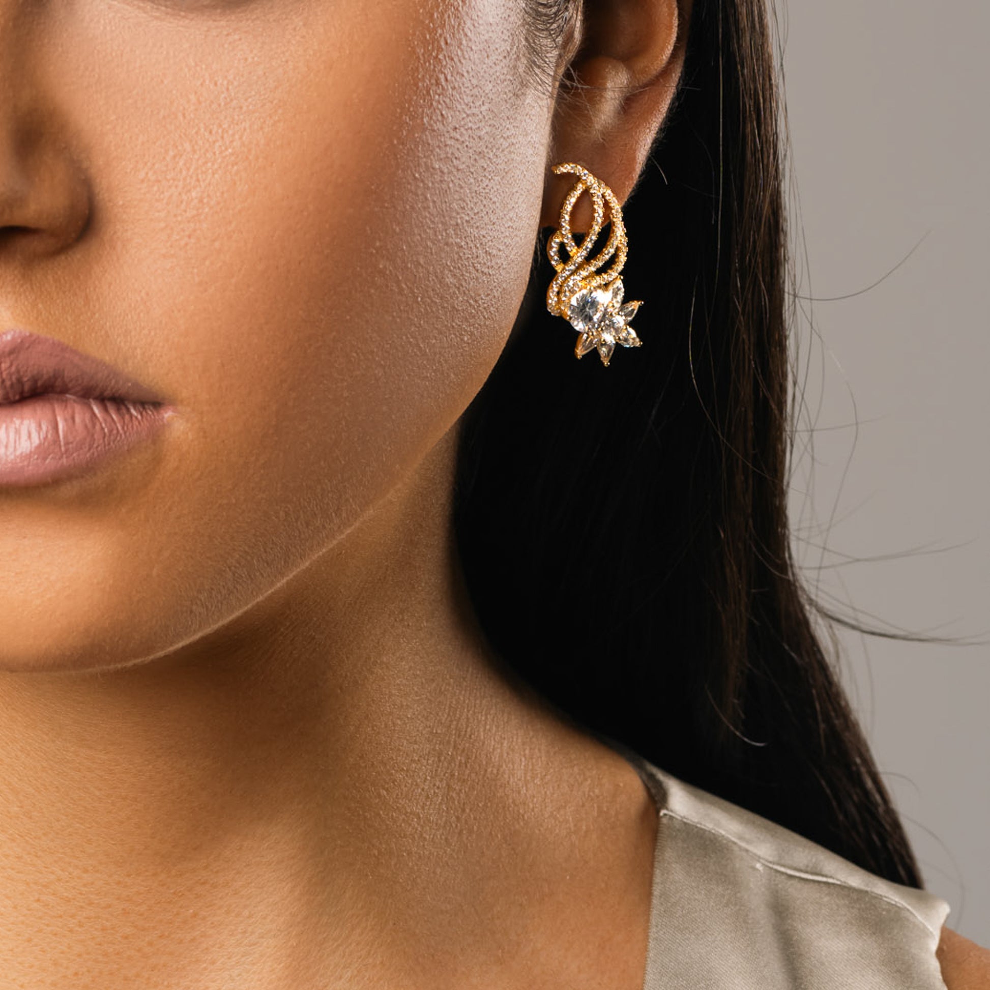 Orecchini Eos, bagno in oro 18k – dettaglio laterale