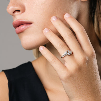 Anello Gocce di Luce, bagno di rodio – dettaglio