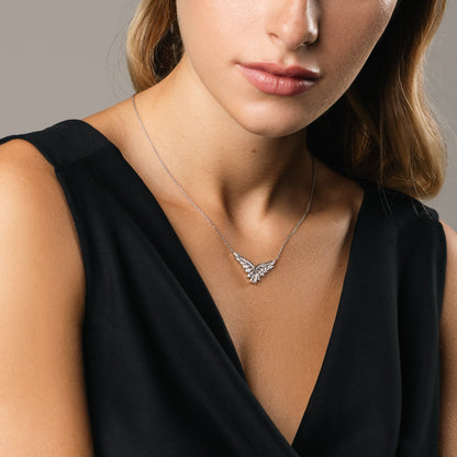 Collana Luce Ascendente, bagno di rodio – dettaglio